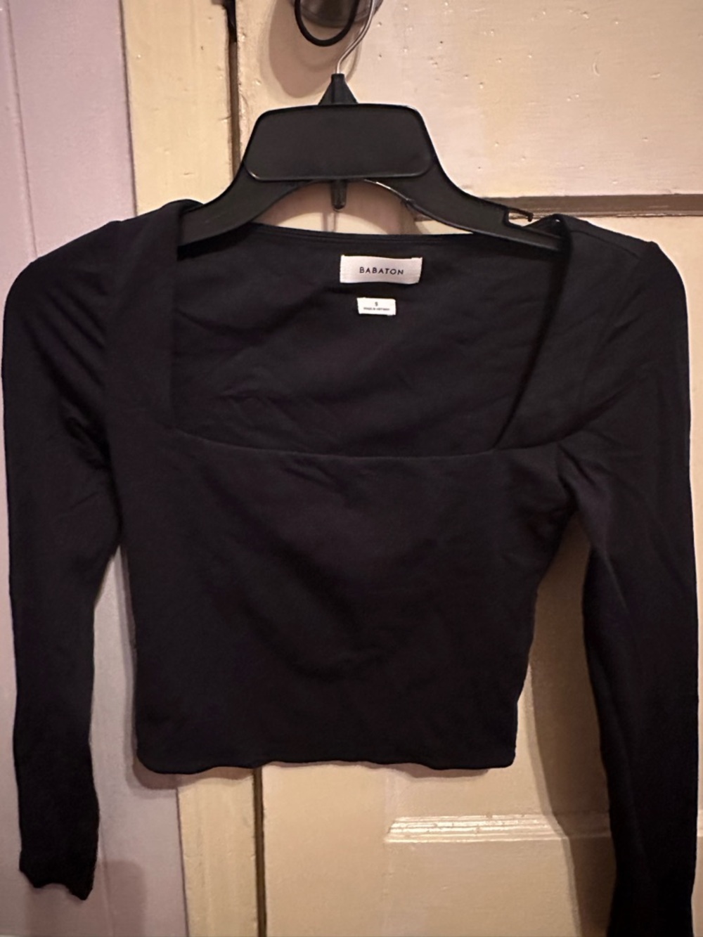Babaton Black Square Neck Slim Long Sleeve Top